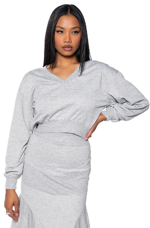 Stock Clearance HALLIE V NECK CROPPED SWEATSHIRT