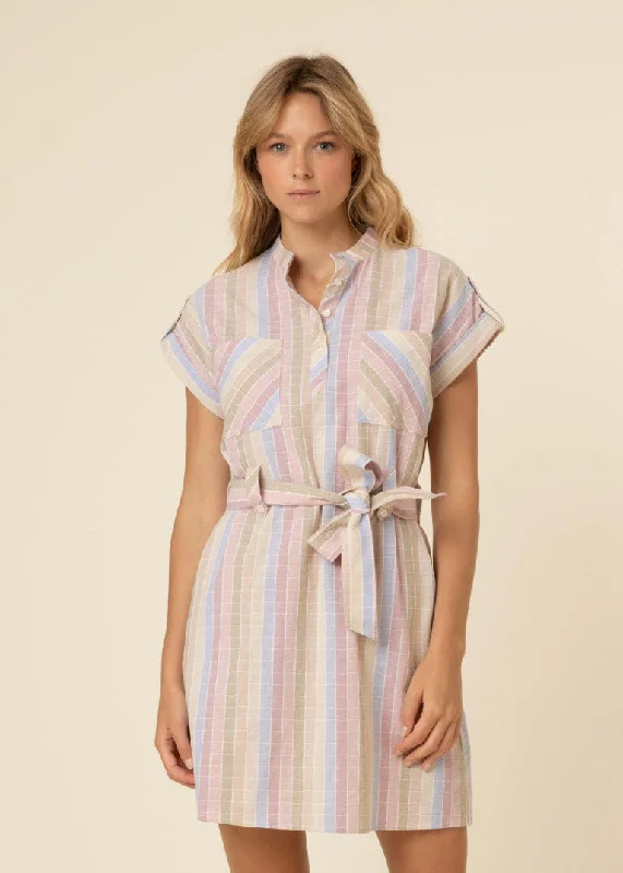 Deal Frenzy shift dressLiv Dress (Multi)