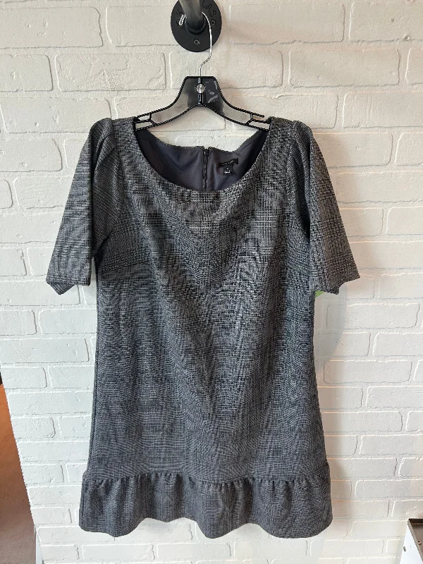 Epic Deals trendy mini dressDress Work By Ann Taylor In Grey, Size: M