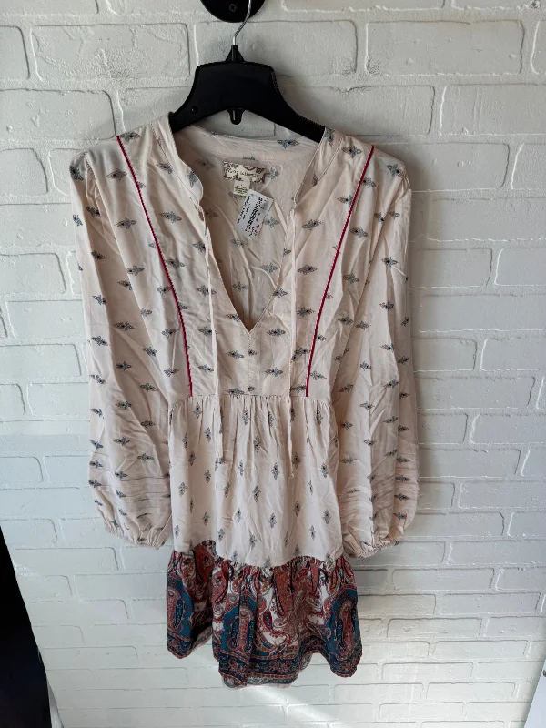 Limited Availability chic slip dressDress Casual Short By Clothes Mentor In Pink, Size: L Limited Availability chic slip dressDress Casual Short By Clothes Mentor In Pink, Size: L