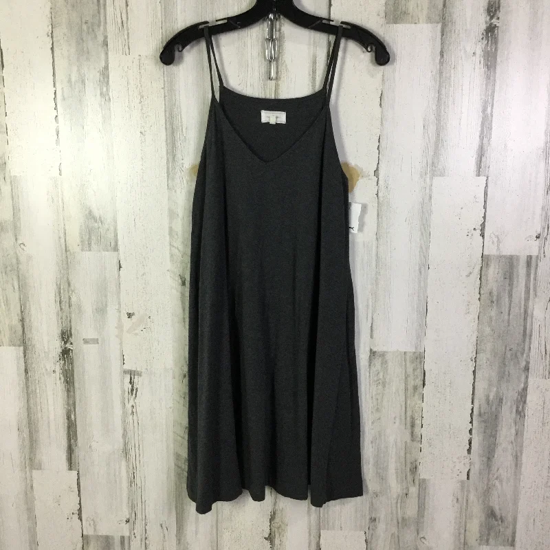 Don't Miss elegant shift dressDress Casual Short By Lou And Grey In Grey, Size: Xs