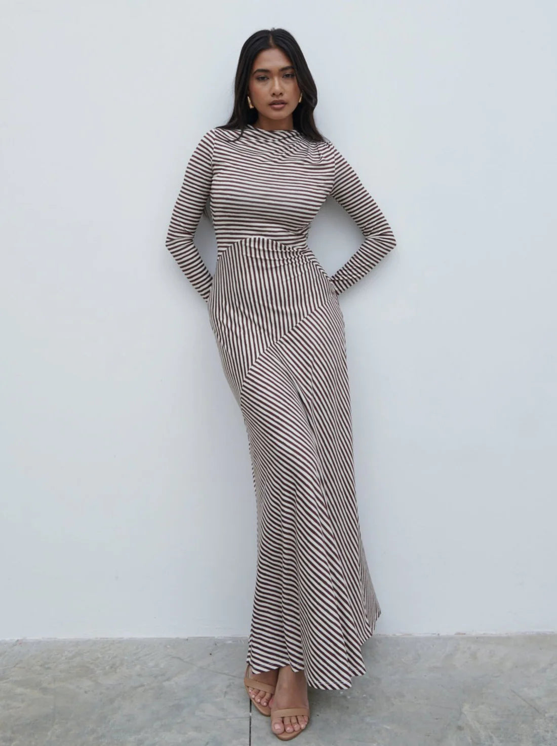 Don't Miss casual evening dressDelilah Asymmetric Jersey Maxi Dress (Brown/Cream)