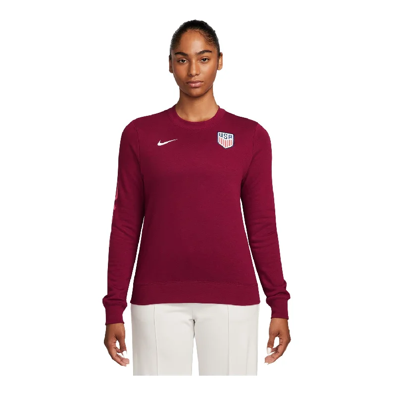 Weekend Special Women's Nike USA Red Club Crewneck