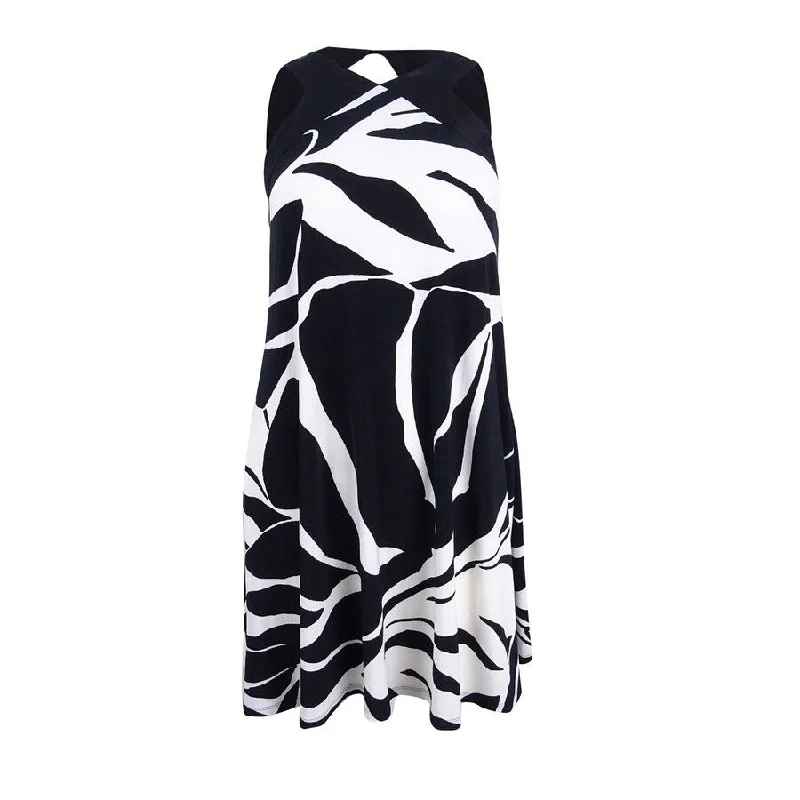 Final Clearance boho-chic dressLauren by Ralph Lauren Women's Print Trapeze Jersey Dress (4, Black/Cream) Final Clearance boho-chic dressLauren by Ralph Lauren Women's Print Trapeze Jersey Dress (4, Black/Cream)