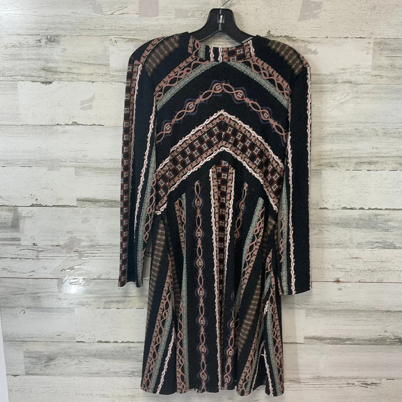 Unmissable Offer long-sleeve floral dressDress Casual Short By Free People In Black, Size: L Unmissable Offer long-sleeve floral dressDress Casual Short By Free People In Black, Size: L