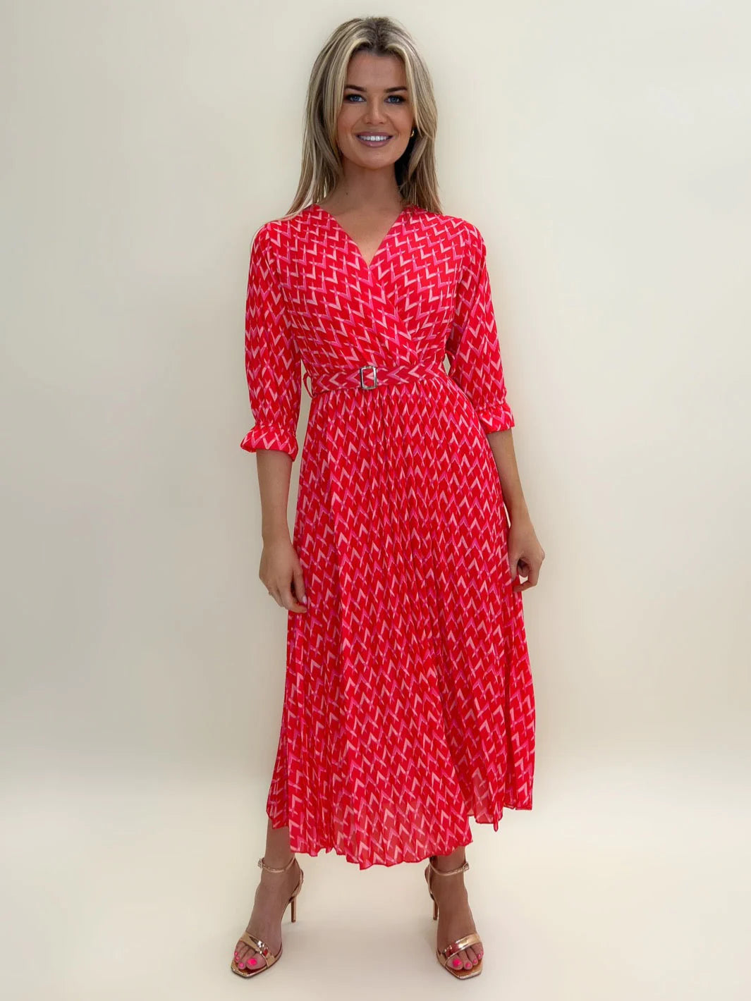 Today’s Deal trendy bodycon dressPOSITANO MIDI DRESS (RED)