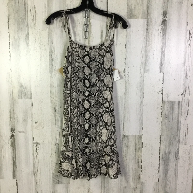 Online Specials formal dressDress Casual Short By Express In Snakeskin Print, Size: S Online Specials formal dressDress Casual Short By Express In Snakeskin Print, Size: S