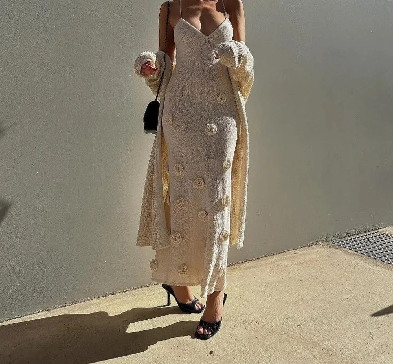 One-DAY Sale tiered dressA&A 3D Flower V-Neck Maxi Dress