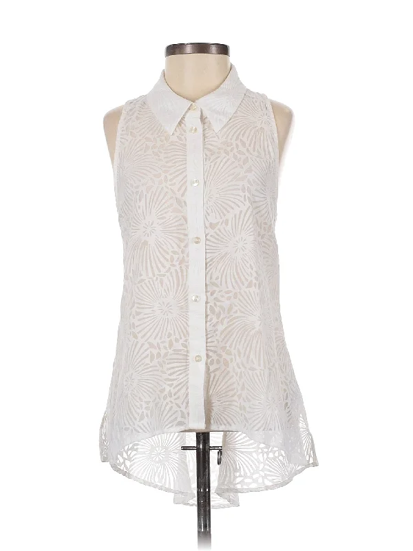 The Best Prices fashion-forward coatSleeveless Button Down Shirt