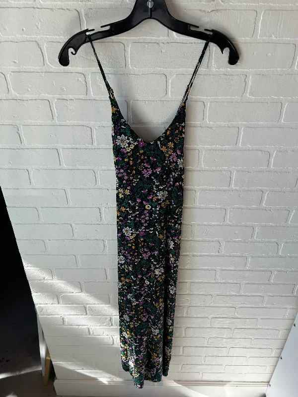 Shop and Save form-fitting dressDress Casual Maxi By Old Navy In Black & Purple, Size: L Shop and Save form-fitting dressDress Casual Maxi By Old Navy In Black & Purple, Size: L