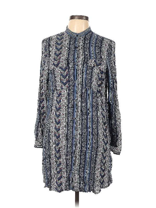 Bargain Bin fashion coat with hoodCasual Dress