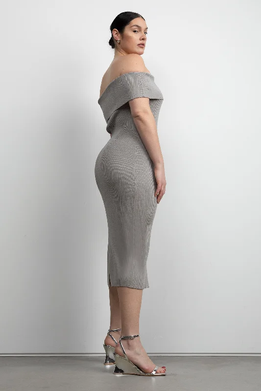Flash Sale backless dressRIBBED OFF THE SHOULDER MIDI DRESS