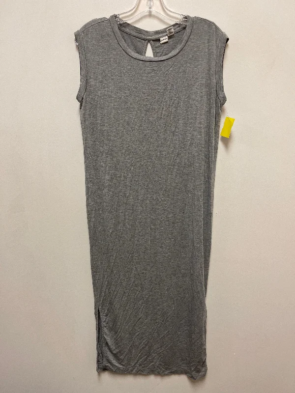 Holiday Sale velvet dressDress Casual Maxi By Artisan Ny In Grey, Size: S