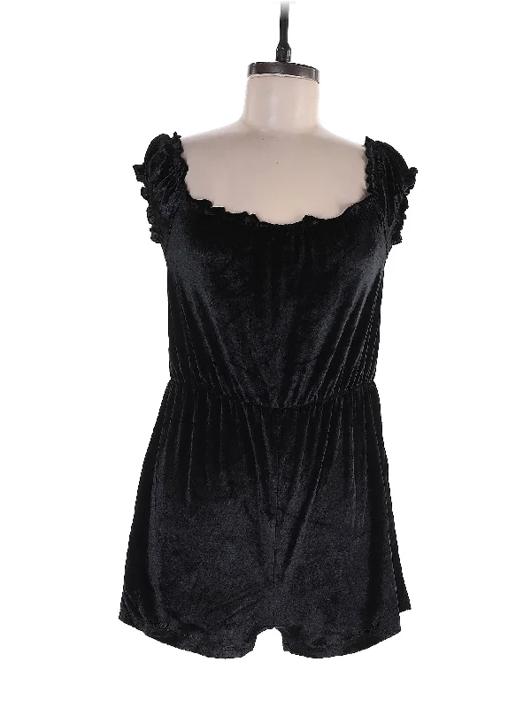 Deal Dash lightweight outerwearRomper