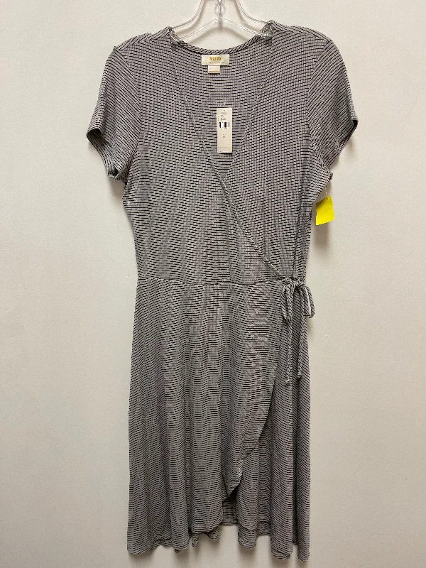 Loyalty Reward vintage dressDress Casual Short By Maeve In Grey, Size: L