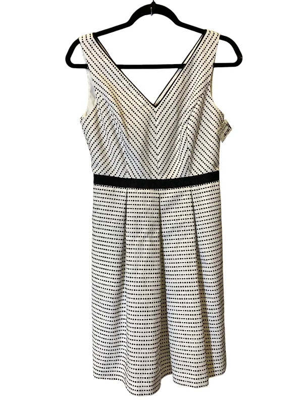 Great Deals layered dressDress Casual Short By White House Black Market In Black & White, Size: S