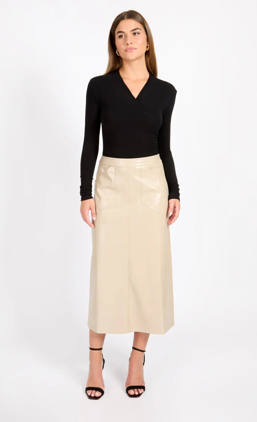 Can't Miss velvet dressAmie Cracked Faux Leather Skirt (Oatmeal)