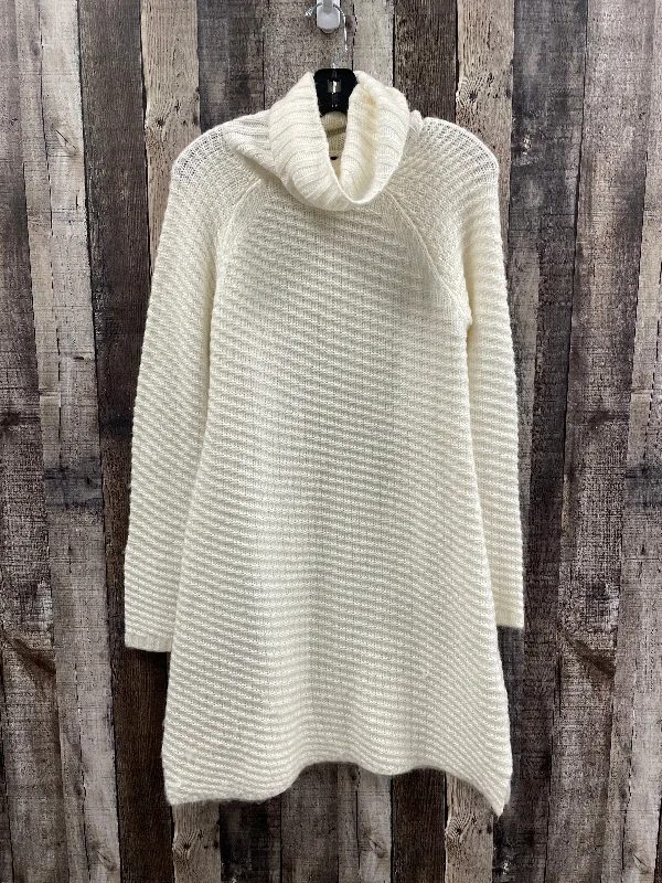 Flash Deals minimalistic dressDress Casual Short By Olivaceous In White, Size: L