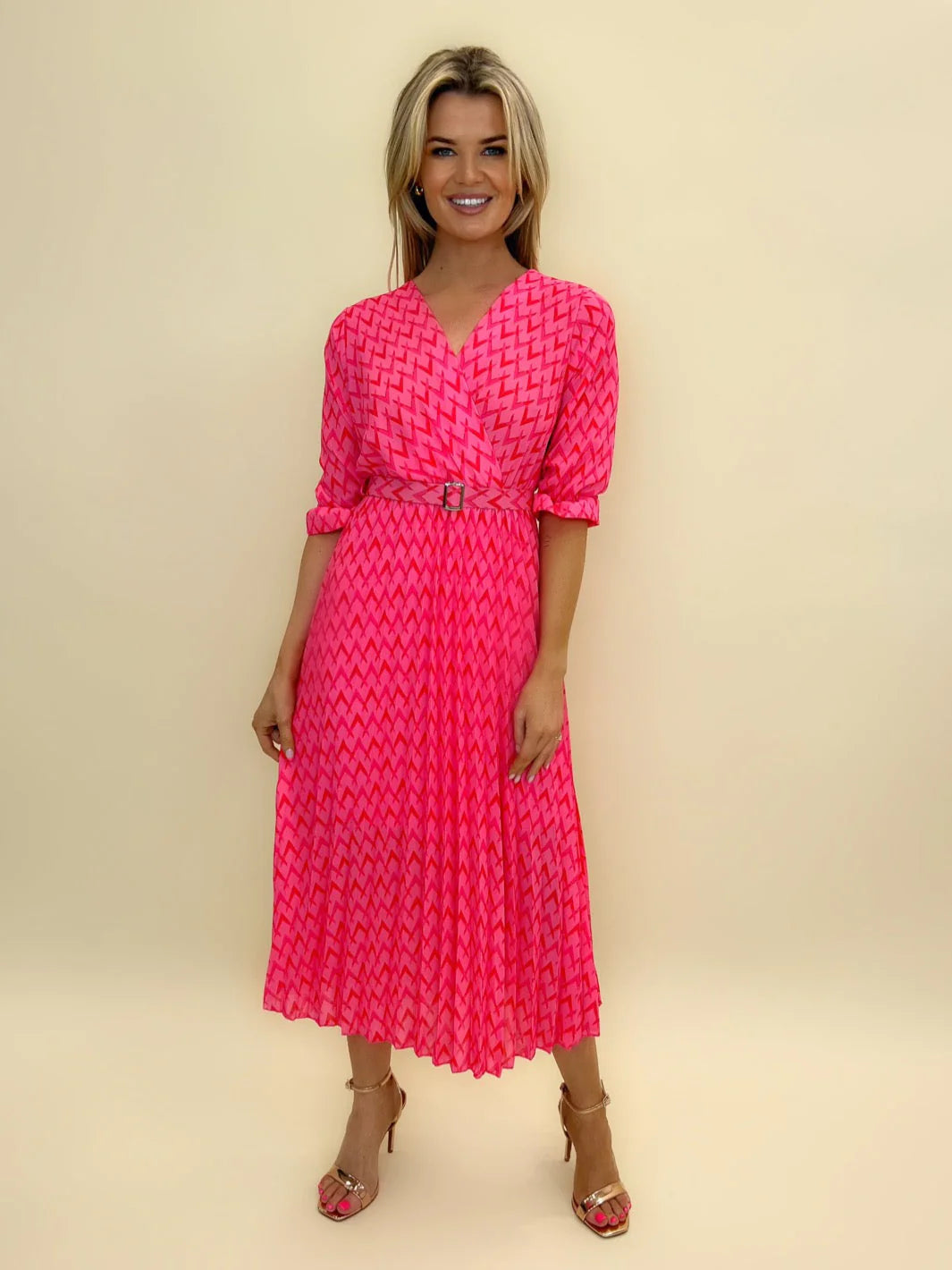 Value Deals vintage-inspired dressPOSITANO MIDI DRESS (PINK)
