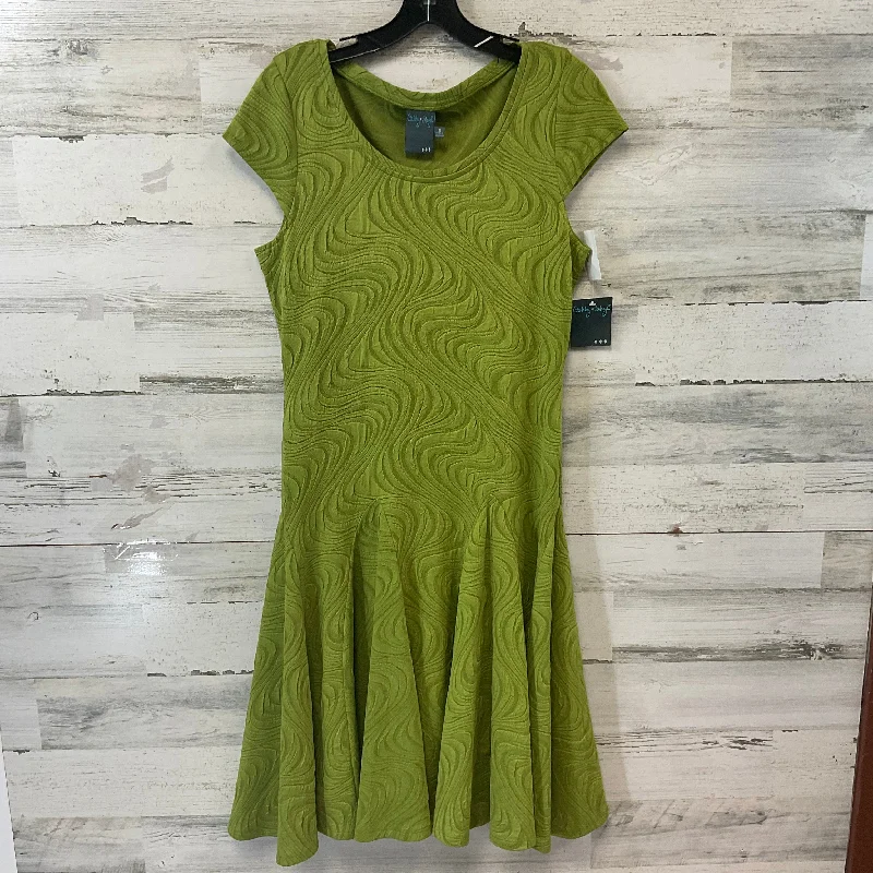 Referral Discount casual dressDress Casual Midi By Gabby Skye In Green, Size: M