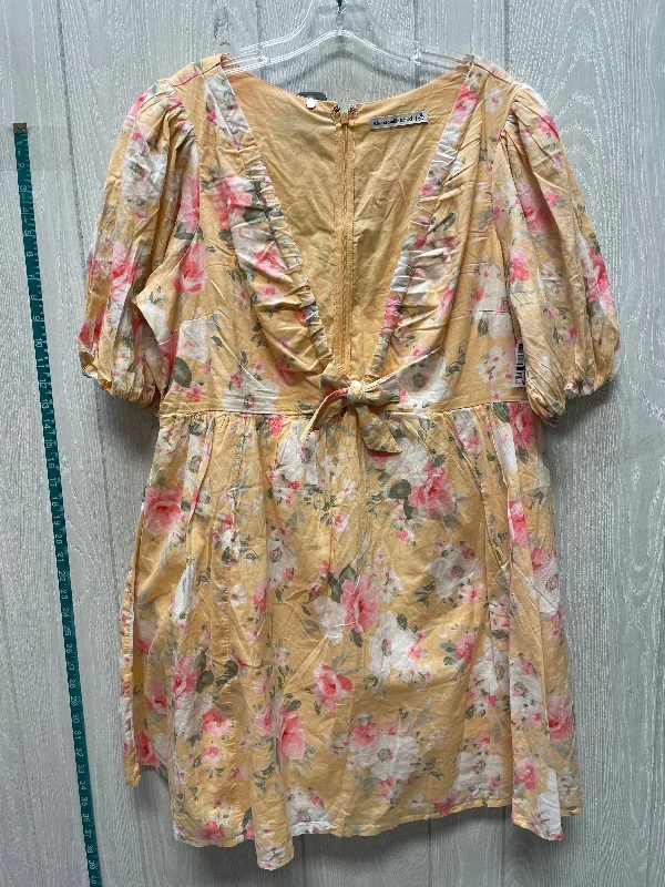 Massive Deals sleeveless dressDress Casual Short By Abercrombie And Fitch In Floral Print, Size: Xl Massive Deals sleeveless dressDress Casual Short By Abercrombie And Fitch In Floral Print, Size: Xl