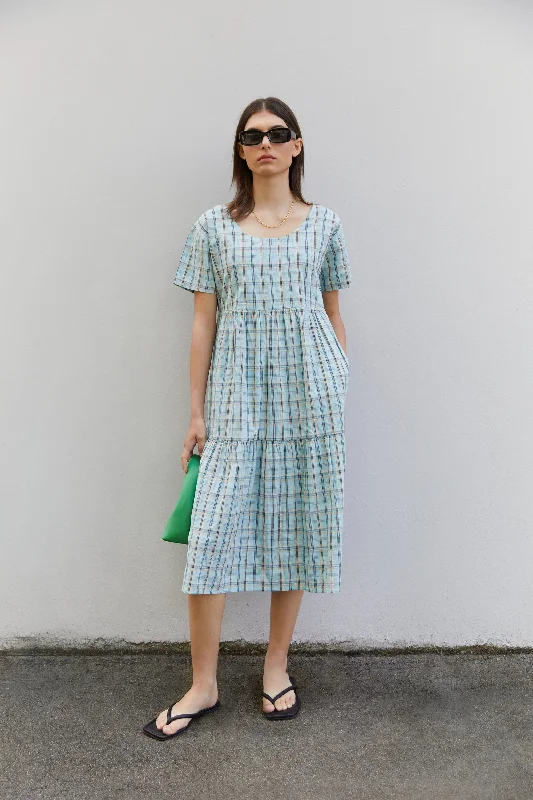 Special Price printed dressPLAID TIERED MIDI DRESS
